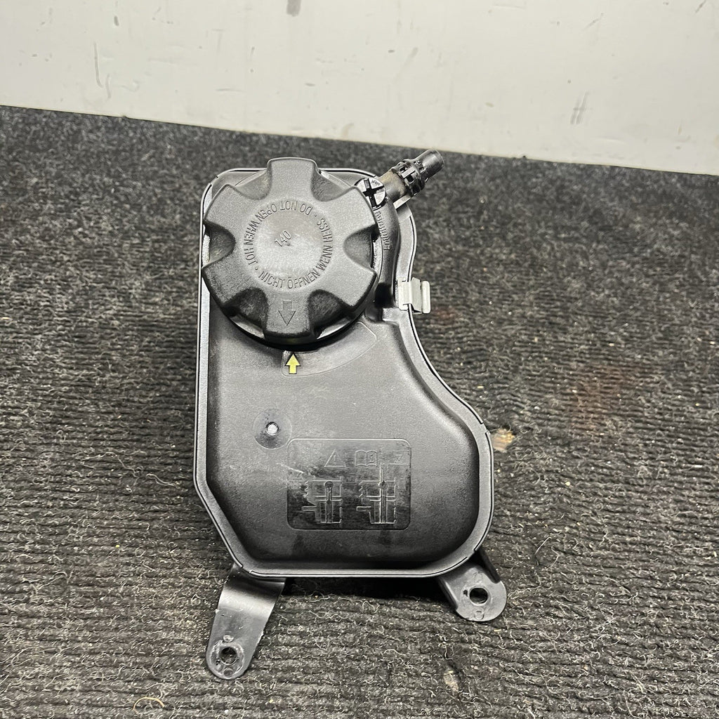 ☑️ 06-13 BMW E82 E88 E90 E92 E93 Radiator Expansion Tank Coolant Reservoir OEM