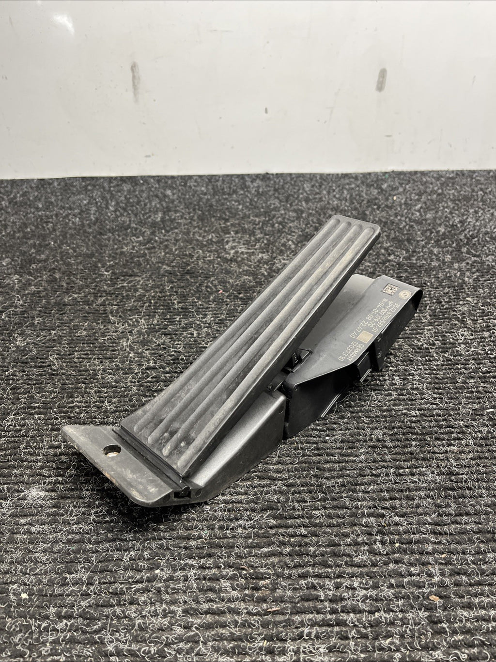 ☑️ Manual Transmission Accelerator Pedal Module BMW OEM E88 E82 135i 128i 08-13