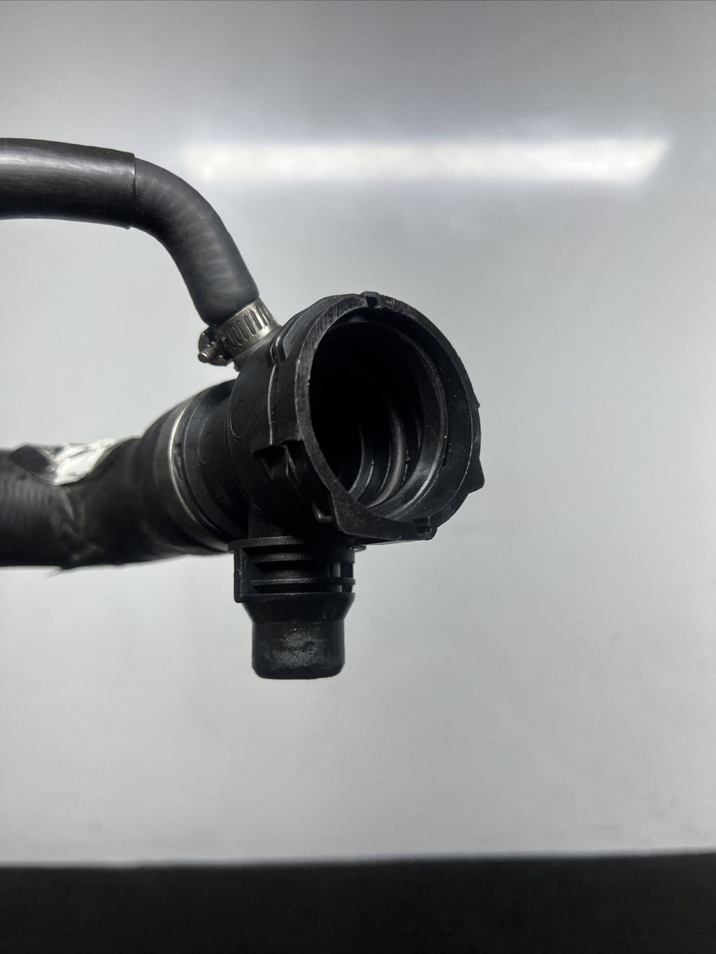☑️ BMW 2006-2013 E90 E92 E82 UPPER RADIATOR COOLANT HOSE COOLING LINE OEM