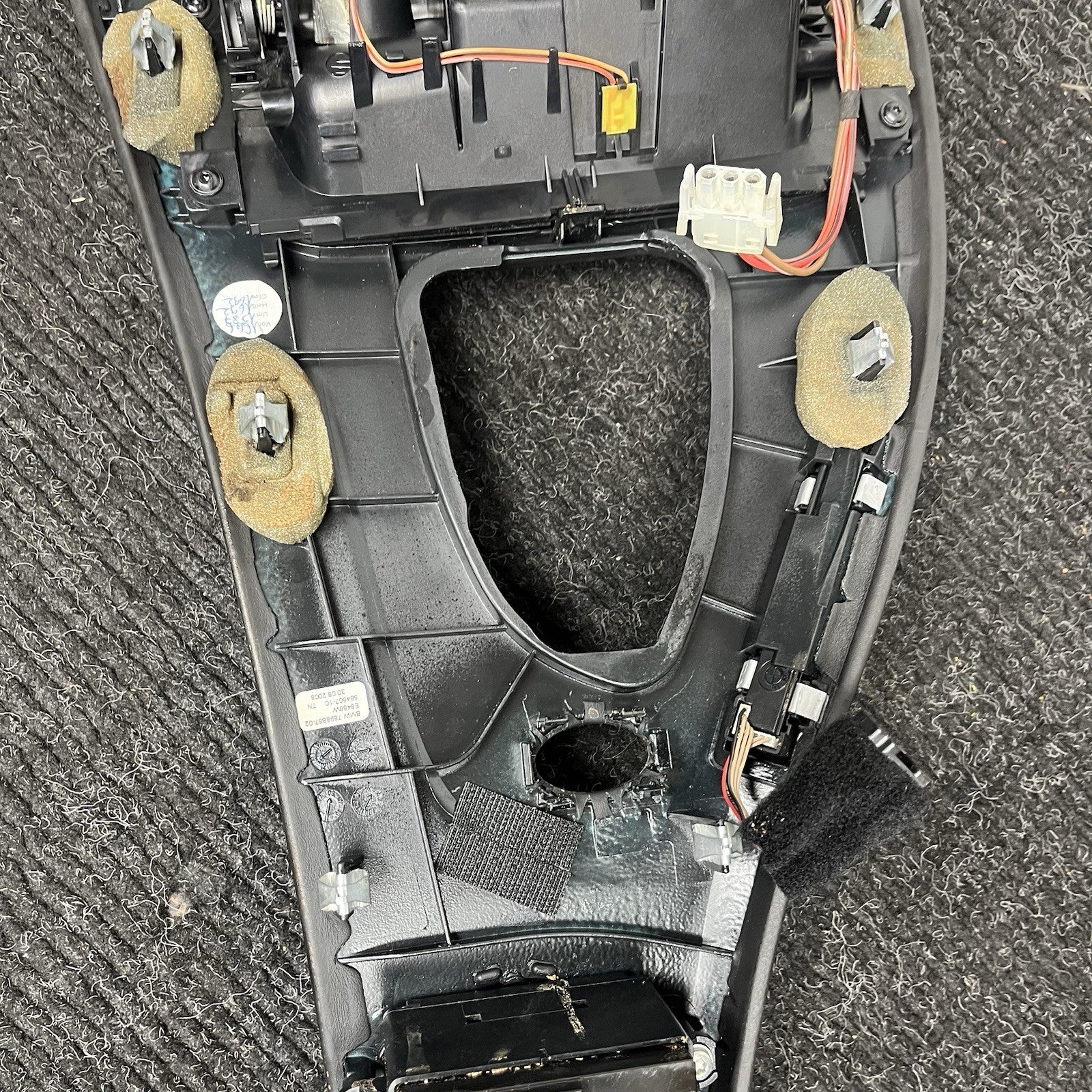 ☑️ 08-10 BMW E93 M3 Convertible DCT Center Console Leather Trim Cover OEM