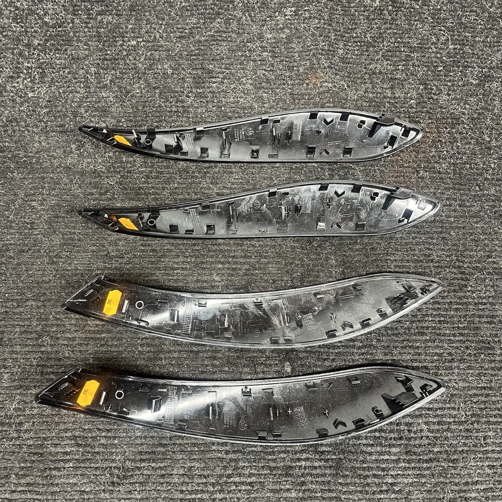 ☑️ 12-18 BMW F30 320i 328i 428i Door Handle Trim Cover Molding Set OEM