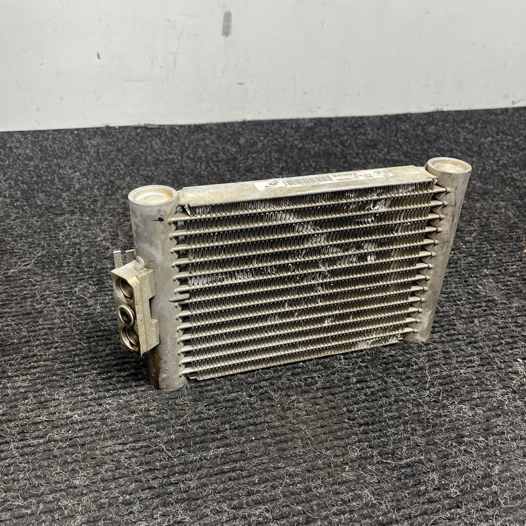 ☑️ OEM 2012-2016 BMW 335i Engine Oil Cooler RADIATOR 17217618360