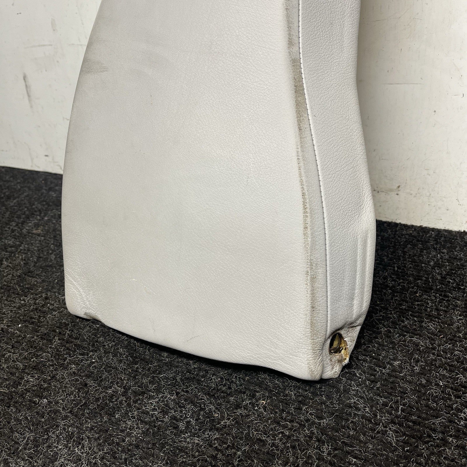 ☑️ 1995 - 1999 BMW E36 M3 328i SEDAN REAR SEAT BOLSTER DOVE GREY PASSENGER