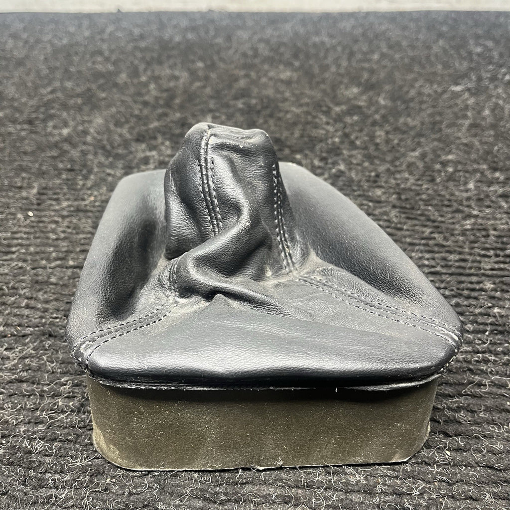 ☑️ 92-99 BMW E36 3 Series 328i Center Console ZF Shifter Knob Leather Boot Foam