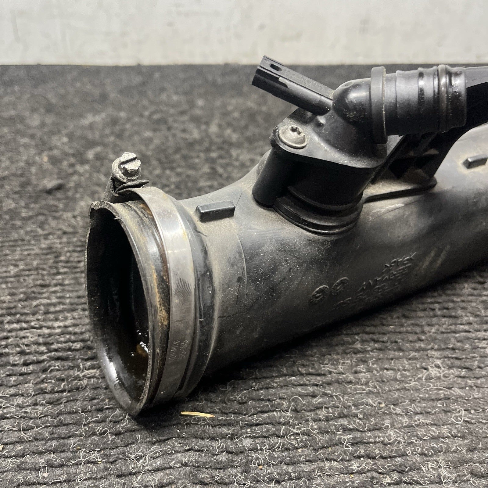 ☑️ BMW F15 X5 X6 35i 3.0L Air Intake Cleaner Duct Tube 7605585 OEM