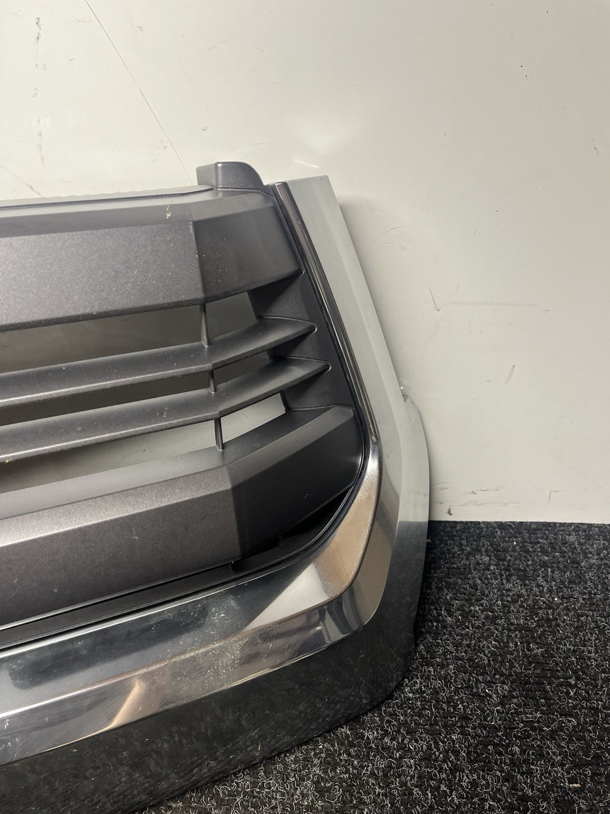 ☑️ 2014 2015 2016 2017 TOYOTA TUNDRA FRONT UPPER GRILL/GRILLE OEM