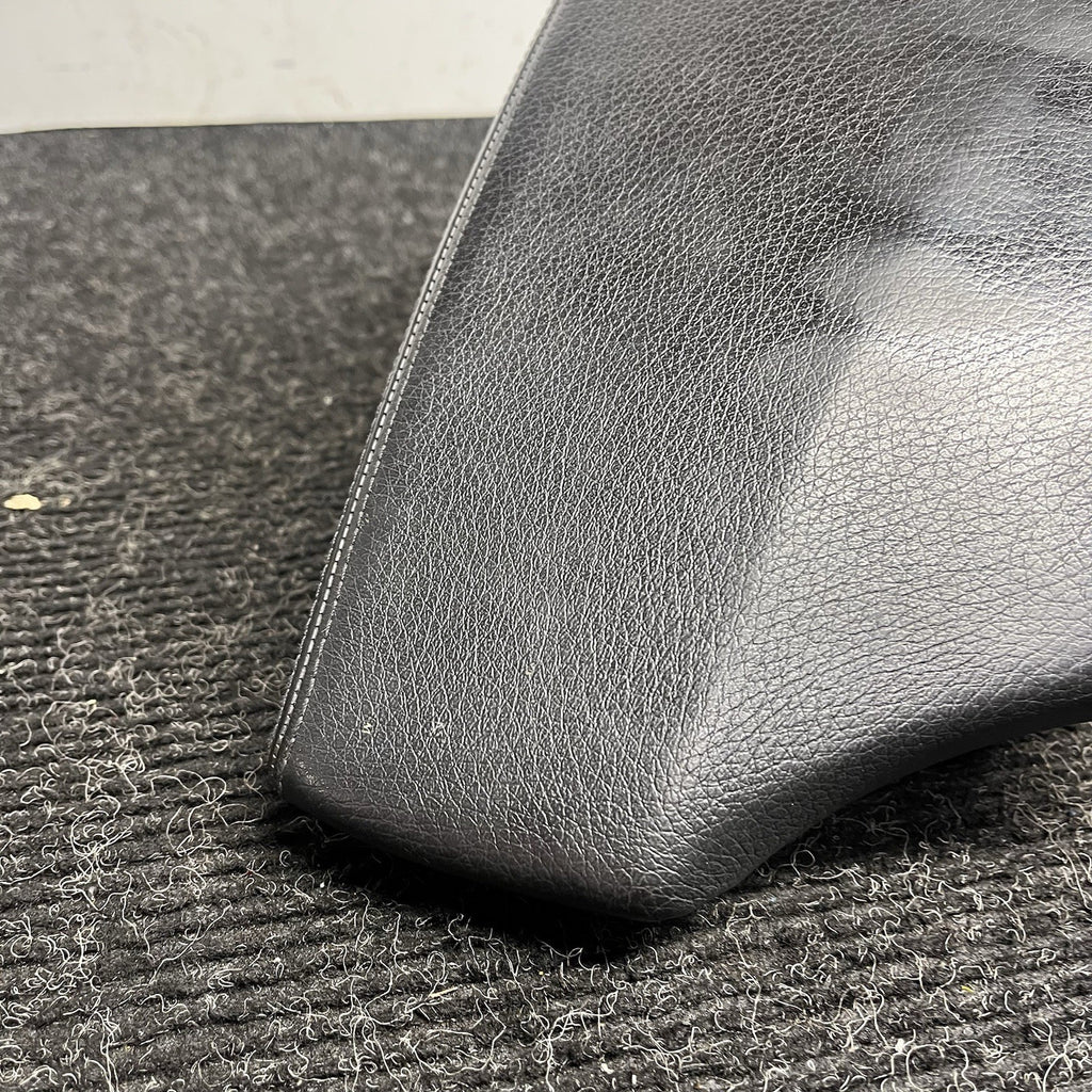 ☑️ 08-13 OEM BMW E88 E82 Center Console Armrest Tray Black Leather