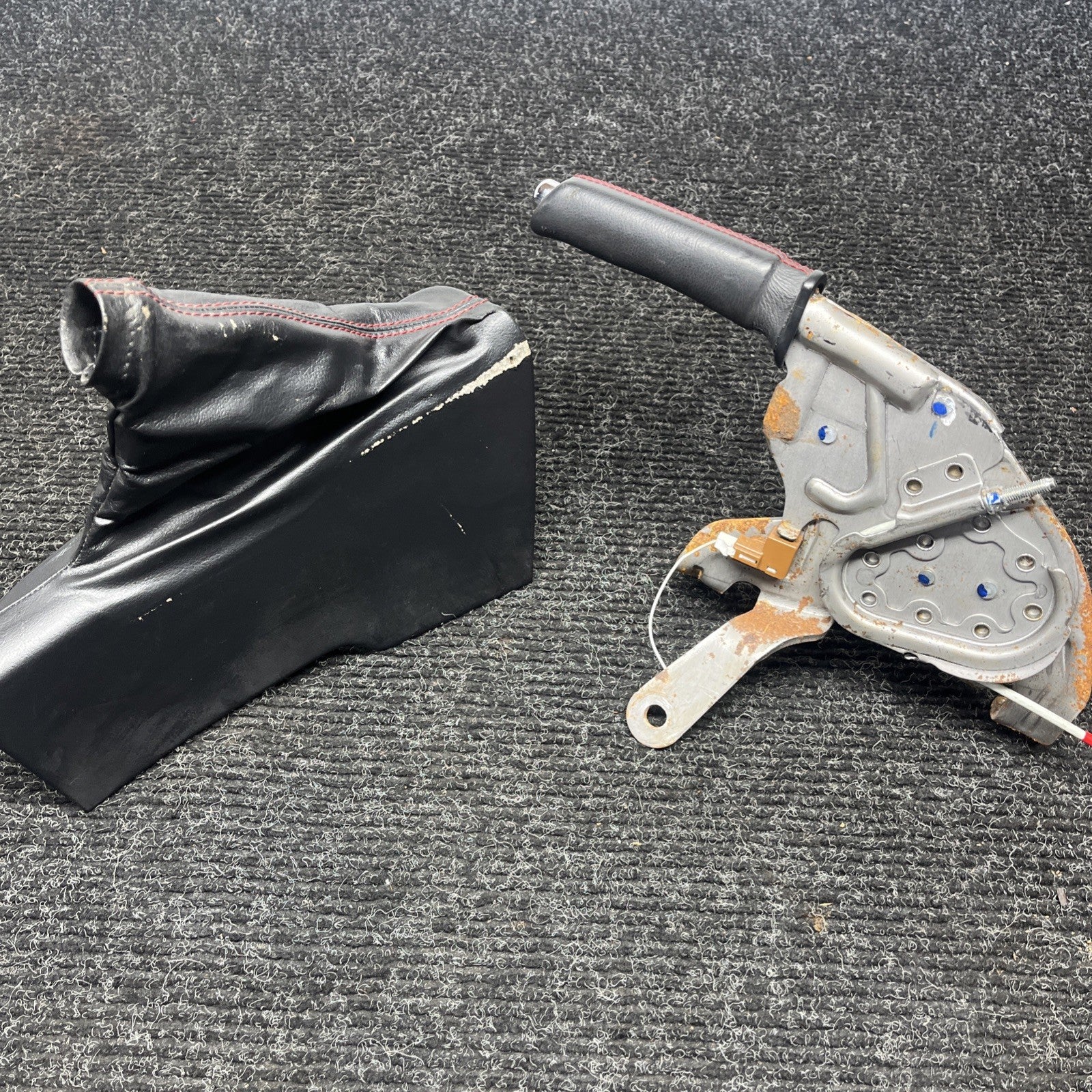☑️ 2017-2020 SUBARU BRZ FRS A86 GT86 FA20 2.0L OEM LEATHER E-BRAKE HANDLE ASSY