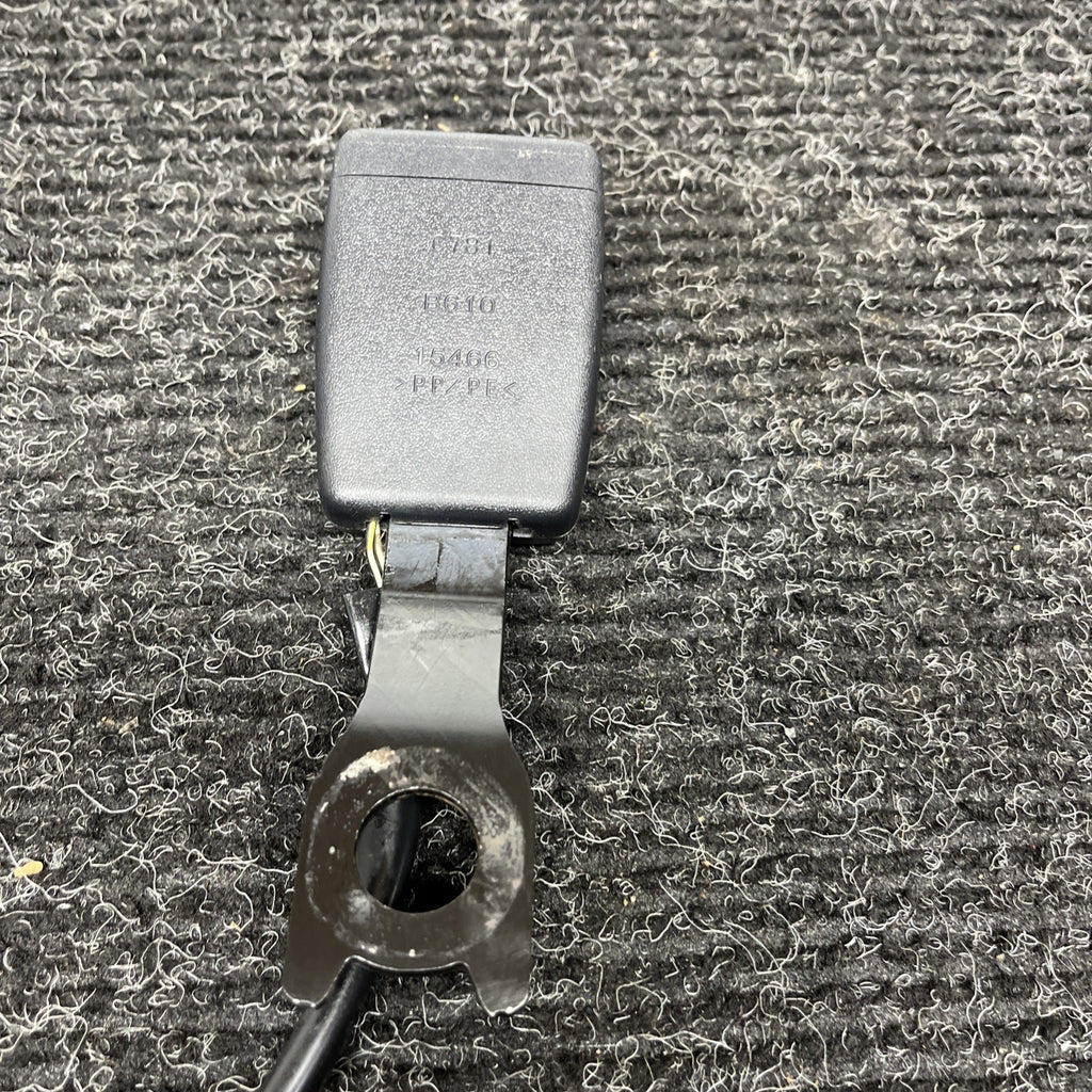 ☑️ 13-20 SUBARU BRZ - PASSENGER RIGHT FRONT SEAT BELT CLIP BUCKLE - OEM