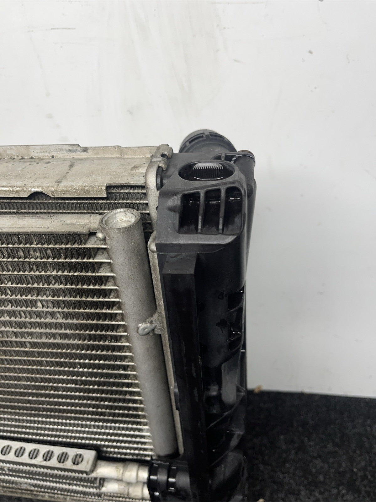 ☑️ 07-13 BMW E92 N54 335i RADIATOR A/T TRANSMISSION OIL COOLER W CONDENSER OEM