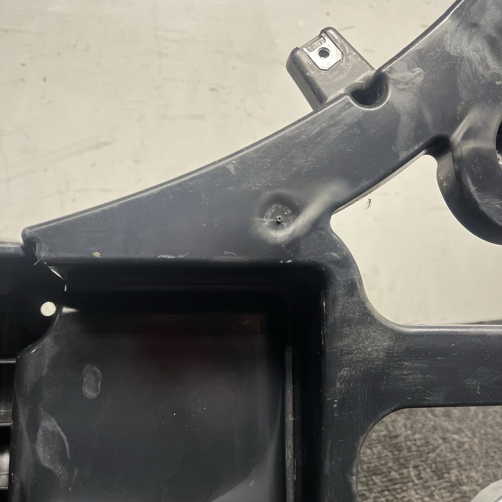 ☑️ 2014-2018 BMW X5 - REAR LEFT Bumper Mount / Bracket 7294721