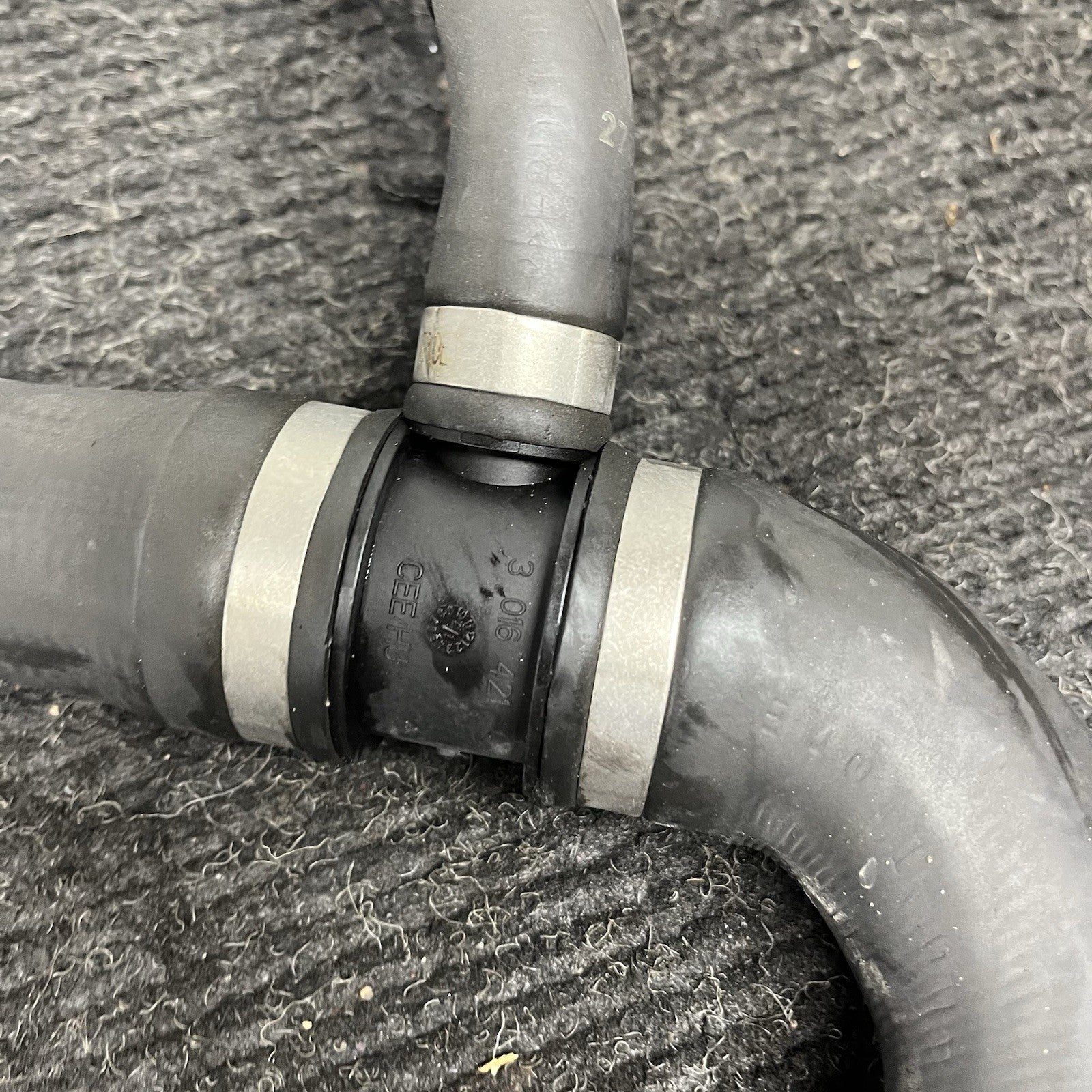 ☑️ 12-16 BMW F22 F30 F32 228i 328i Radiator Coolant Water Hose Pipe 7619256 OEM