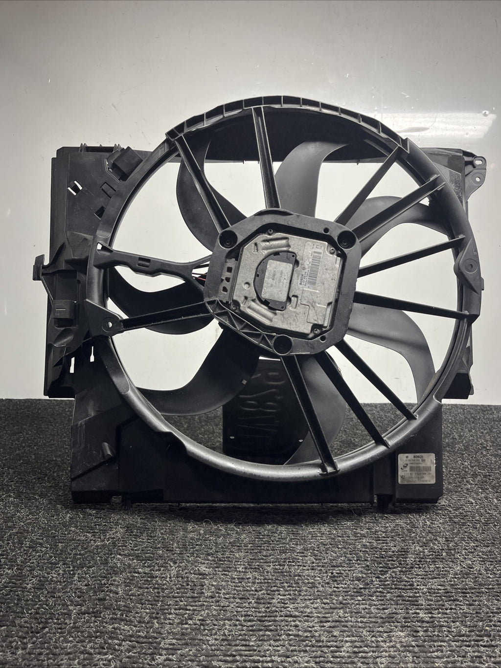 ☑️ 07-13 OEM BMW E88 E90 E92 N54 N55 Engine Radiator Cooling Auxiliary Fan 600W