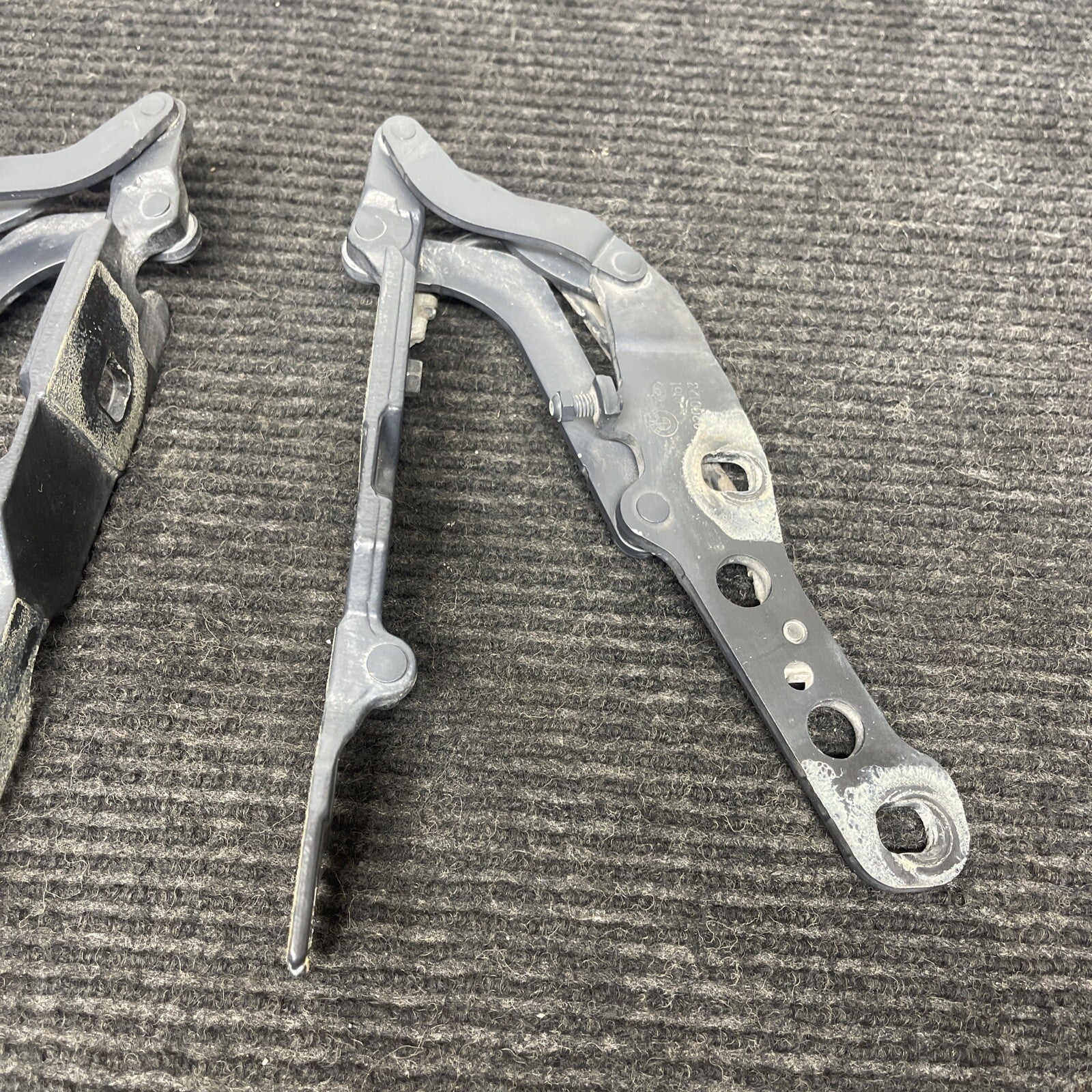 ☑️ 99-06 BMW E46 330i 325i Ci Xi M3 HOOD BONNET HINGE SET LEFT & RIGHT OEM