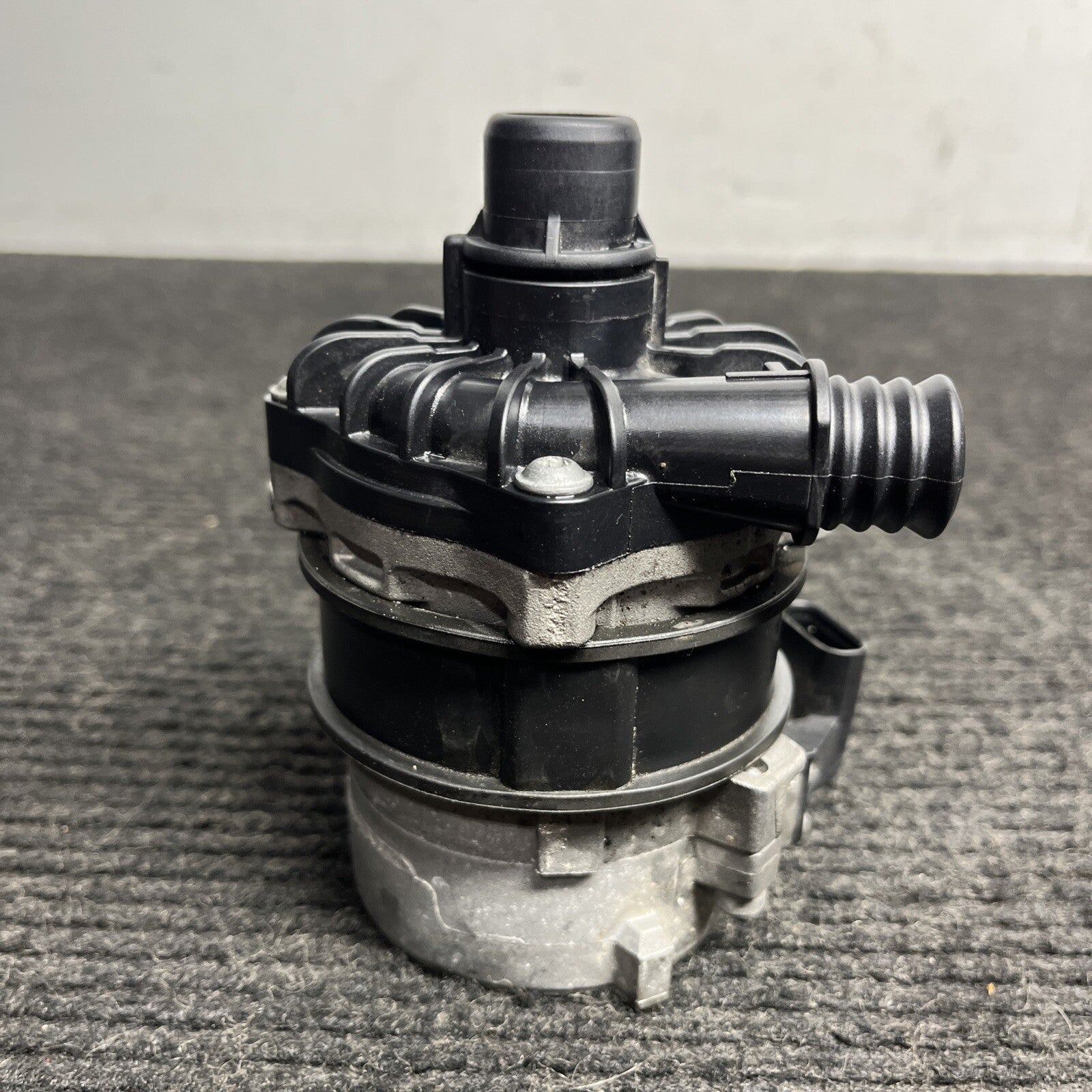 ☑️ 12-16 OEM BMW F22 F30 F34 F32 F36 M235 Auxiliary Electric Water Pump N55