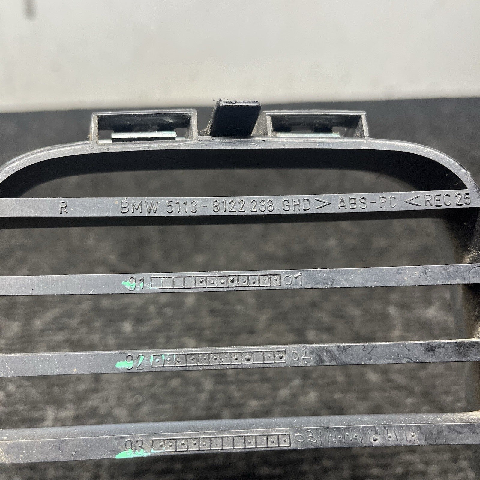 ☑️ 92-99 BMW E36 3 SERIES RIGHT PASSENGER SIDE KIDNEY VENT GRILLE PANEL TRIM OEM