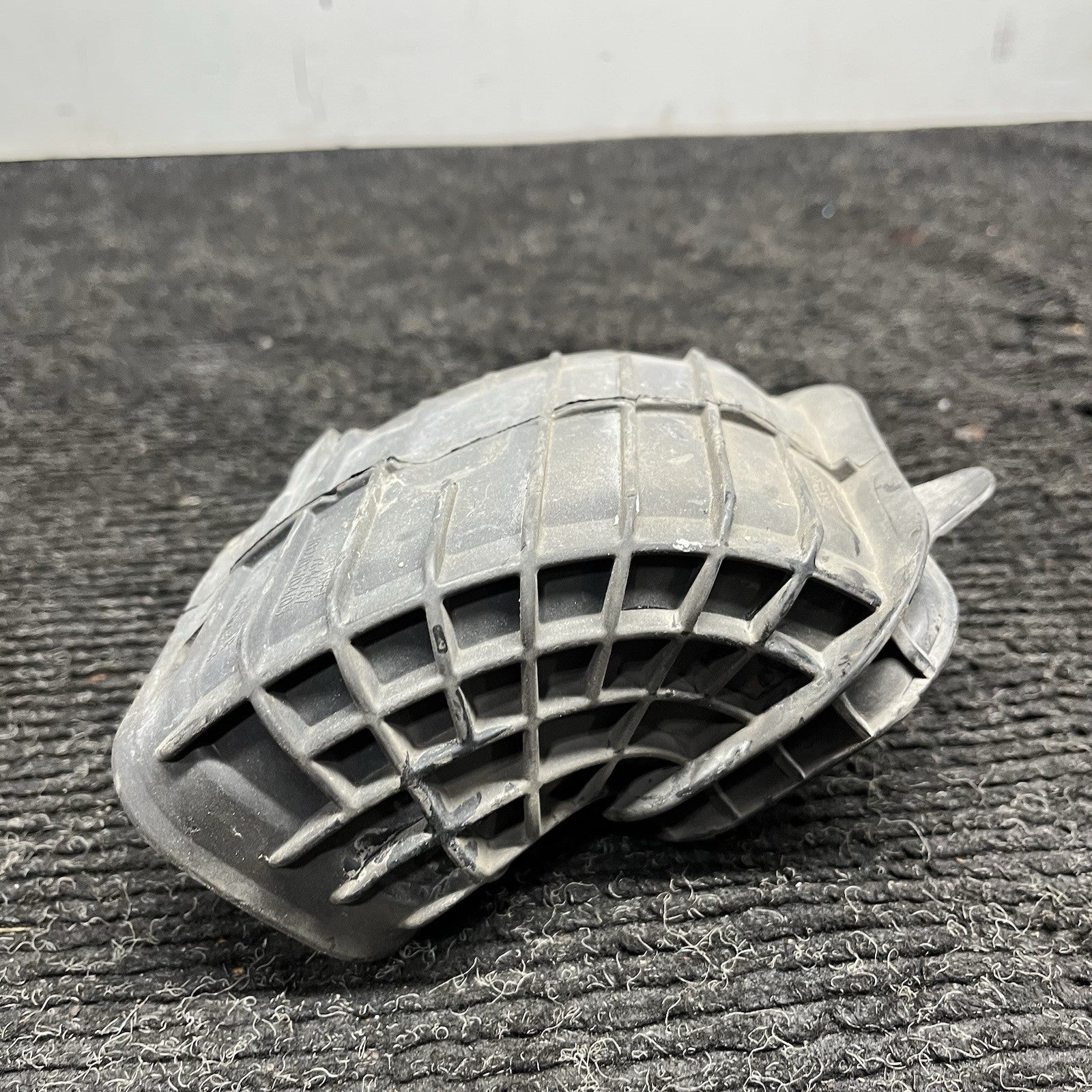 ☑️ 2011-2017 BMW 3 F30 F35 F31 Brake Air Duct 72336438 OEM