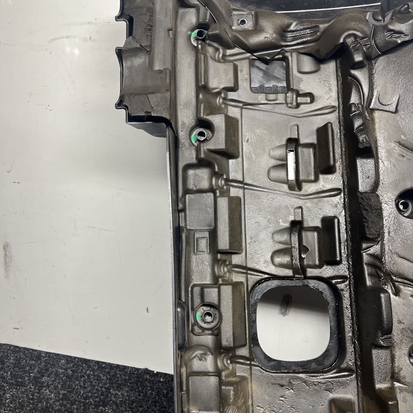 ☑️ OEM BMW E88 E90 E92 E93 Engine Cover N54 Head Cylinder Ignition Coil Covering