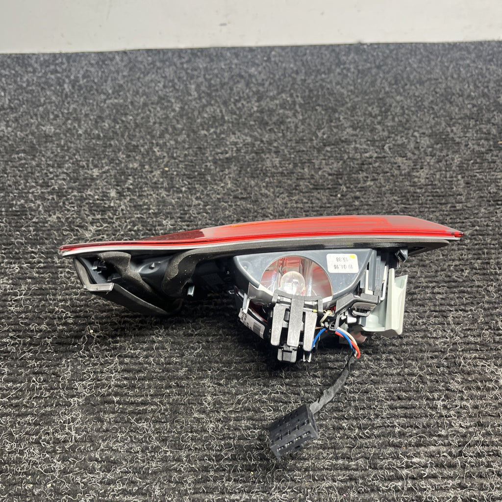 ☑️ 15-17 OEM BMW F82 M4 Coupe Rear Right Passenger Side Inner Stop Tail Light