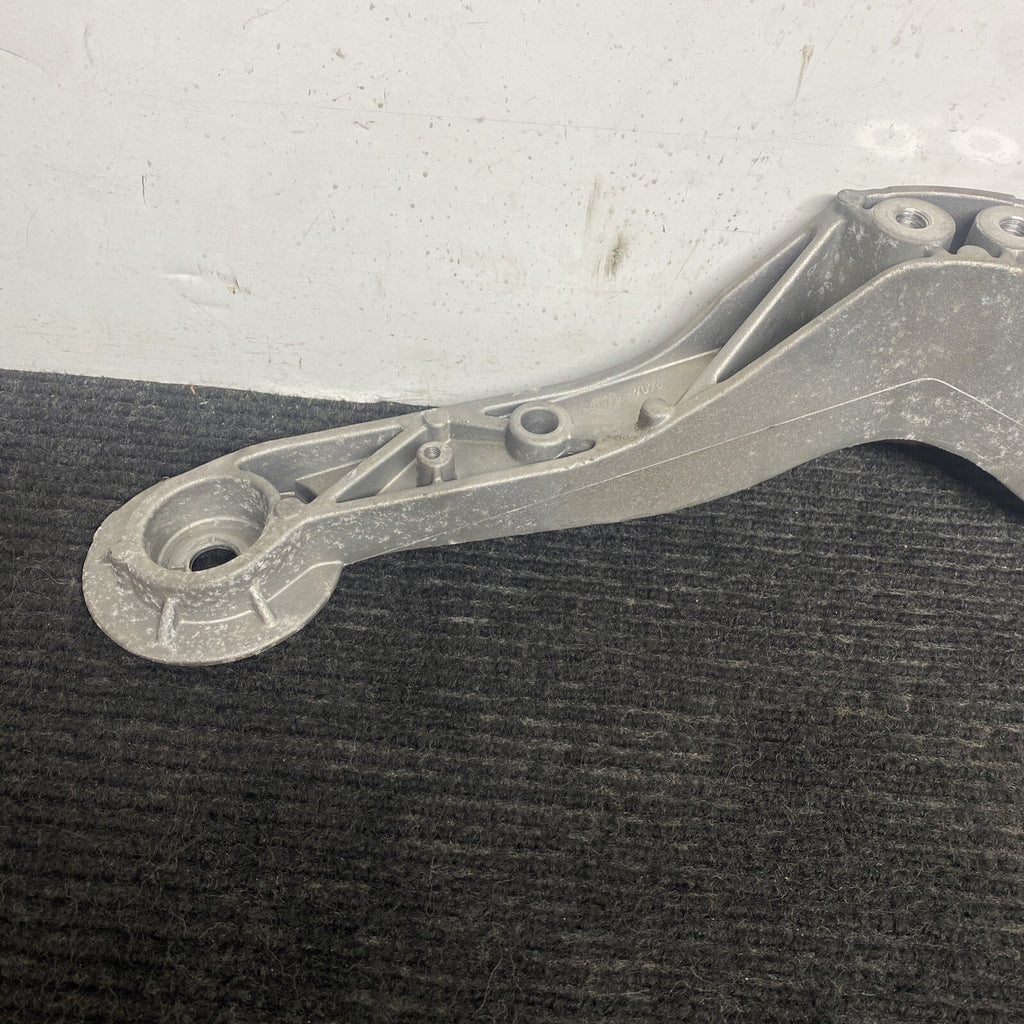 ☑️ 09-16 BMW Z4 E89 54k Miles Rear Suspension Lower Support Bracket Mount OEM
