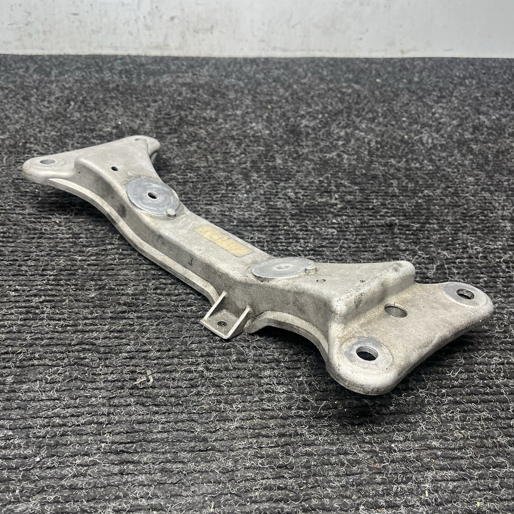 ☑️ 06-13 BMW E92 335i Automatic Transmission Mount Bracket Support OEM