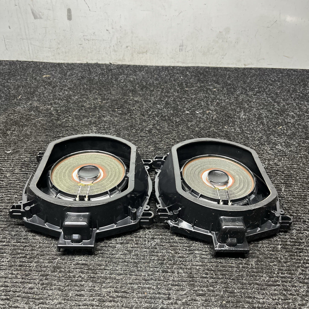 ☑️ 2011-2014 BMW X3 X5 Floor Speaker Subwoofer Pair 65139218695 OEM