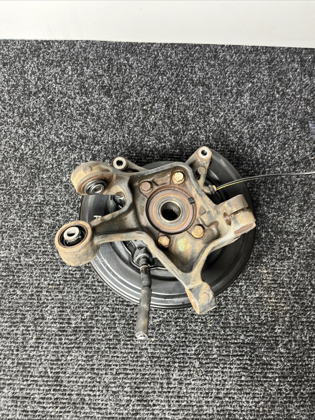 ☑️ 2022-2023 TOYOTA GR86 REAR LEFT DRIVERS SPINDLE KNUCKLE HUB ASSY OEM