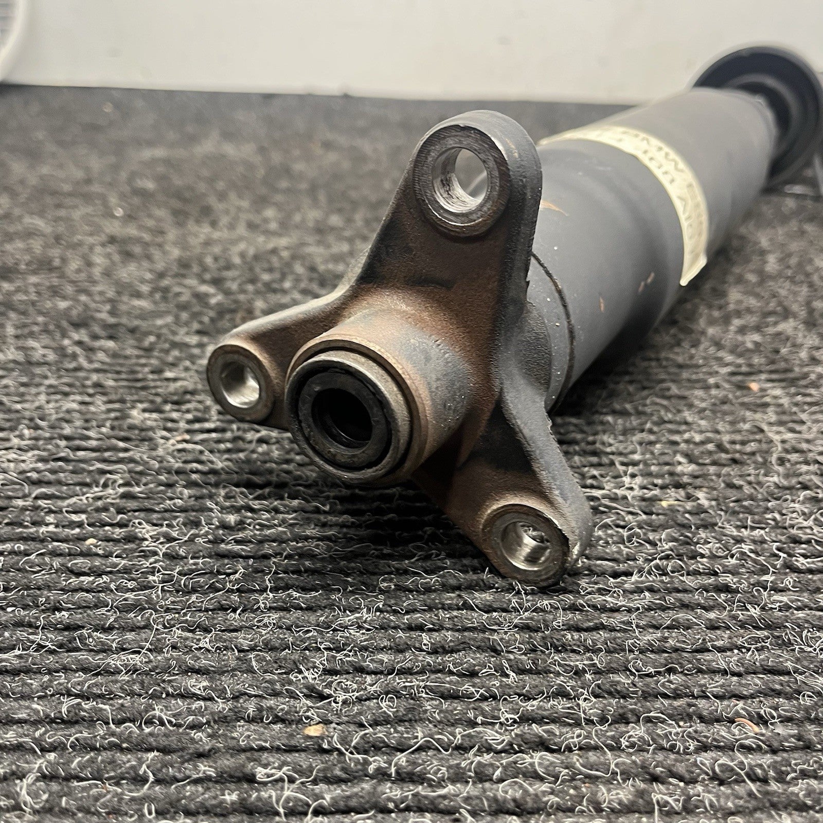 ☑️ 03-06 BMW E85 Z4 6 Speed Manual Transmission Driveshaft Propeller 1230M OEM