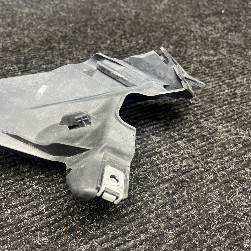 ☑️ 08-13 BMW E82 E88 135 Right Passenger Headlight Arm Bracket Mount