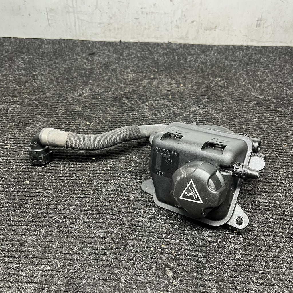☑️ F01 F06 F10 F12 N63 Engine Intercooler Coolant Reservoir Expansion Tank OEM