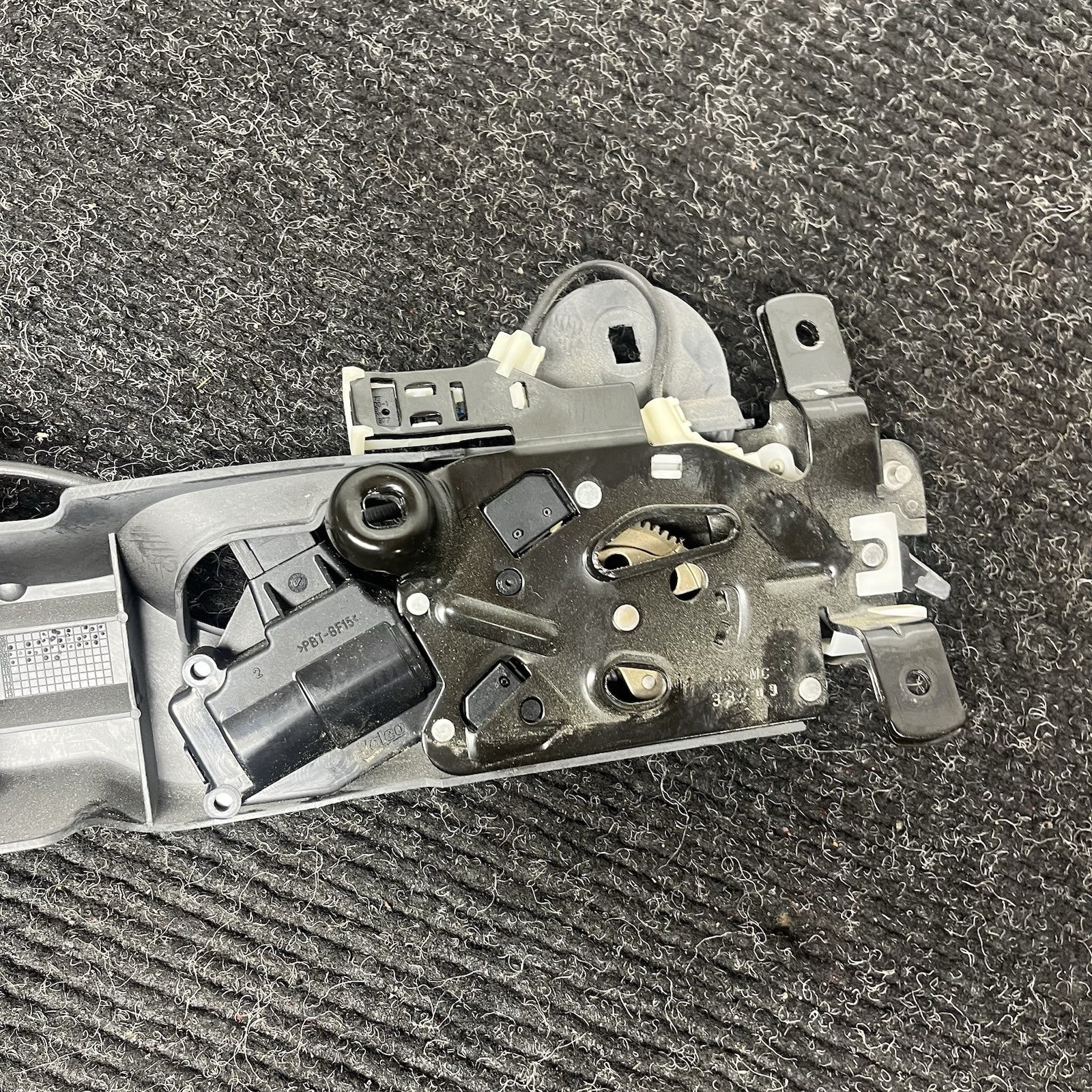 ☑️ 07-13 OEM BMW E93 328i 335 M3 Convertible Trunk Lock Mechanism Latch Catch