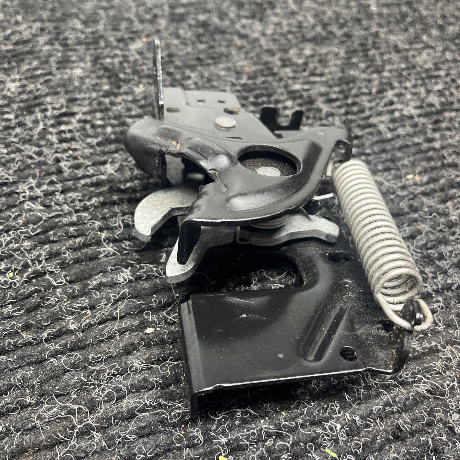 ☑️ 12-16 BMW 3 SERIES F30 BONNET LOCK CATCH MECHANISM RIGHT PASS SIDE 4895376-02