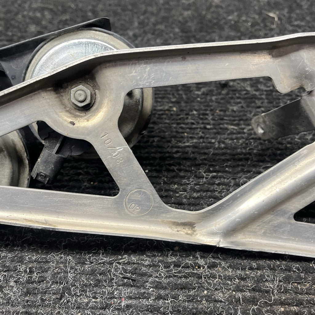 ☑️ BMW E9x M3 Horn Bracket With Horns 61337838541 08-13 E90 E92 E93