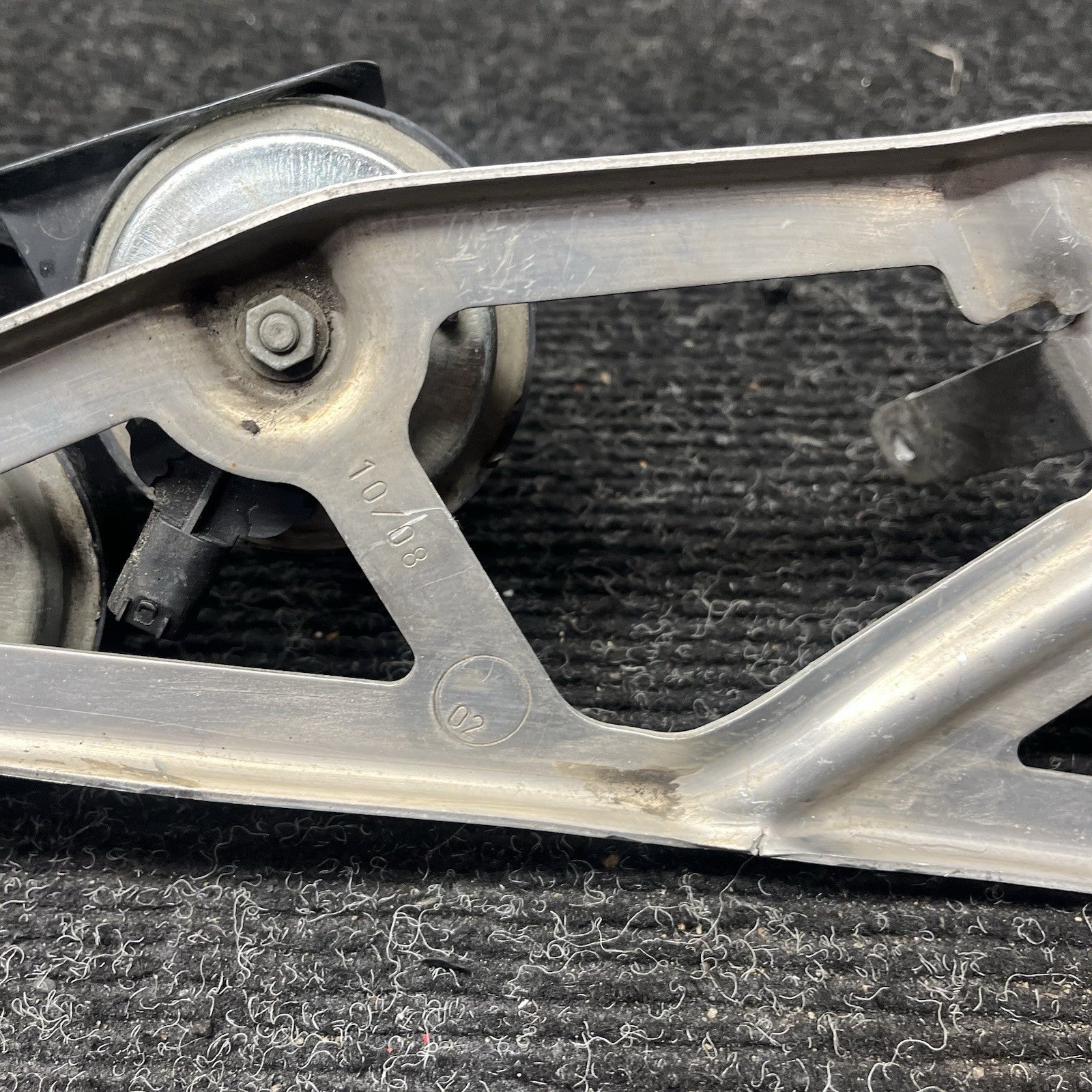 ☑️ BMW E9x M3 Horn Bracket With Horns 61337838541 08-13 E90 E92 E93