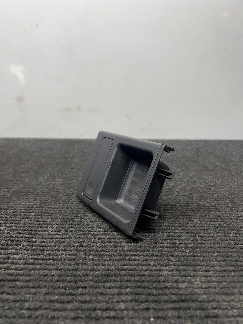 ☑️ BMW E46 NEW GENUINE CENTER CONSOLE STORAGE TRAY BLACK COIN BOX 8248505 99-05