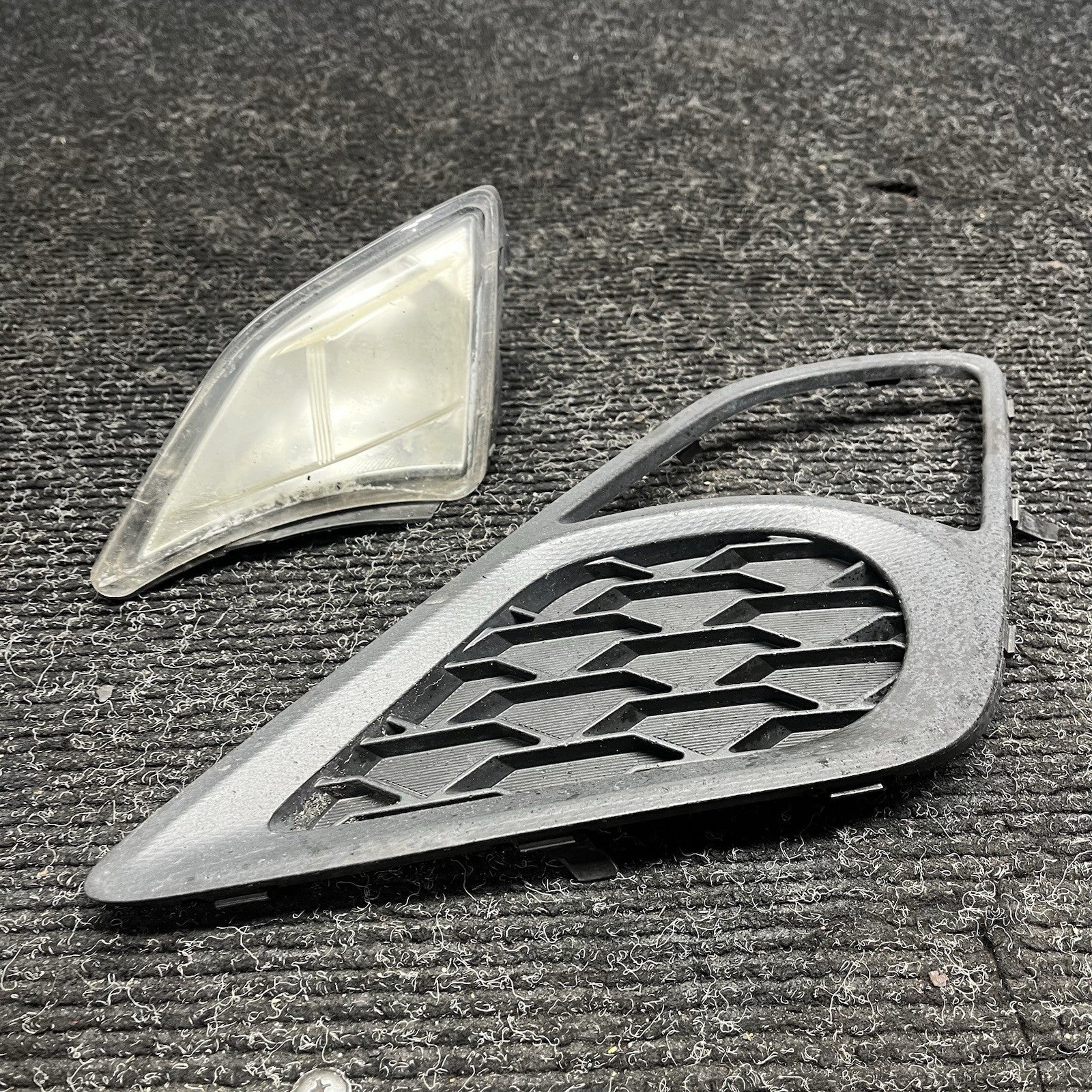 ☑️ 2013-2016 Scion FRS Left Driver Turn Signal Lamp W/ Trim OEM
