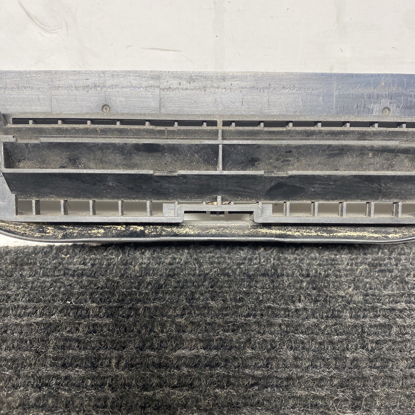 ☑️1991-1999 BMW E36 3 Series Exterior Hood Center Bonnet Cowl Grille OEM 1977679