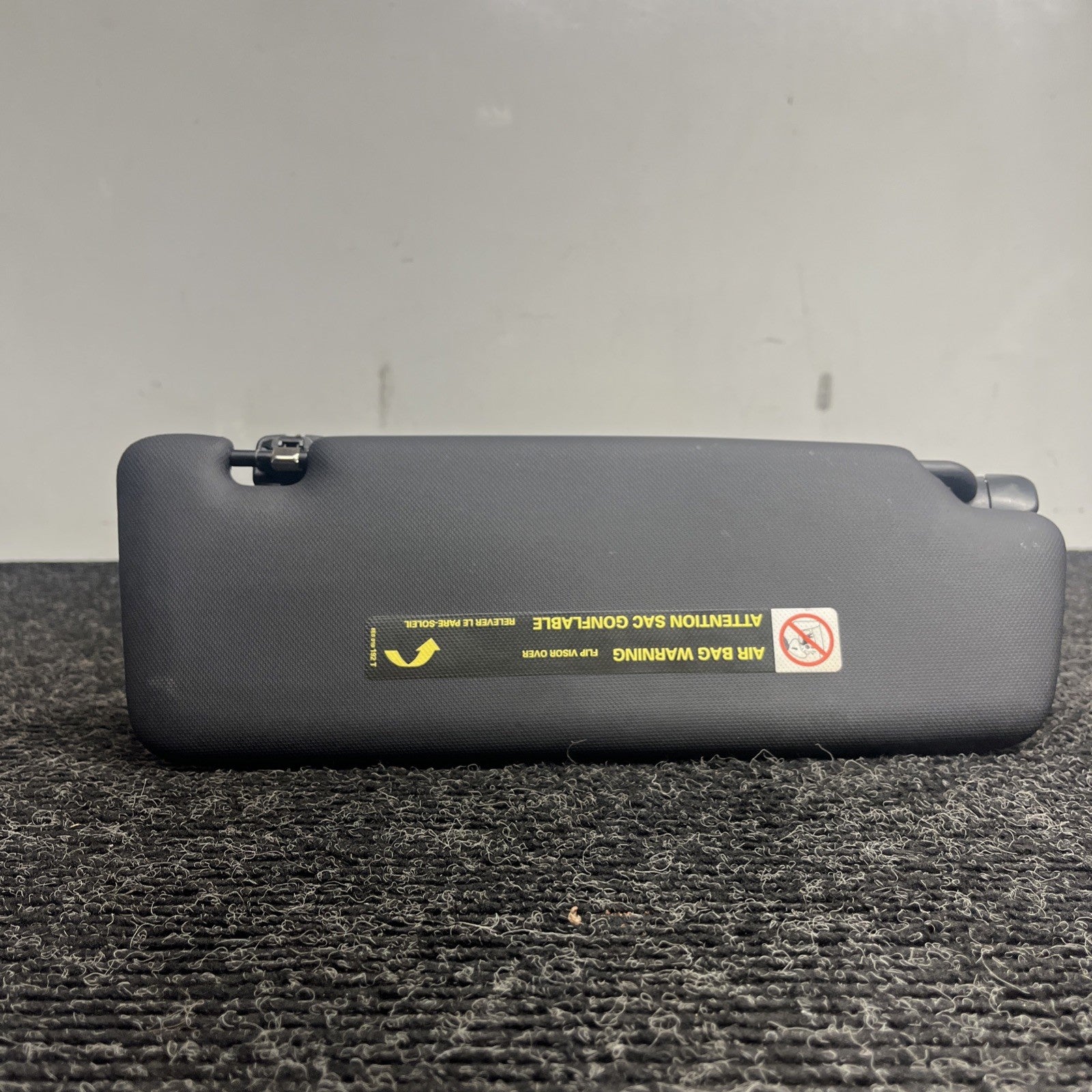 ☑️ 2014-2017 AUDI S5 OVERHEAD RIGHT PASSENGER SIDE SUN VISOR SHADE BLACK OEM