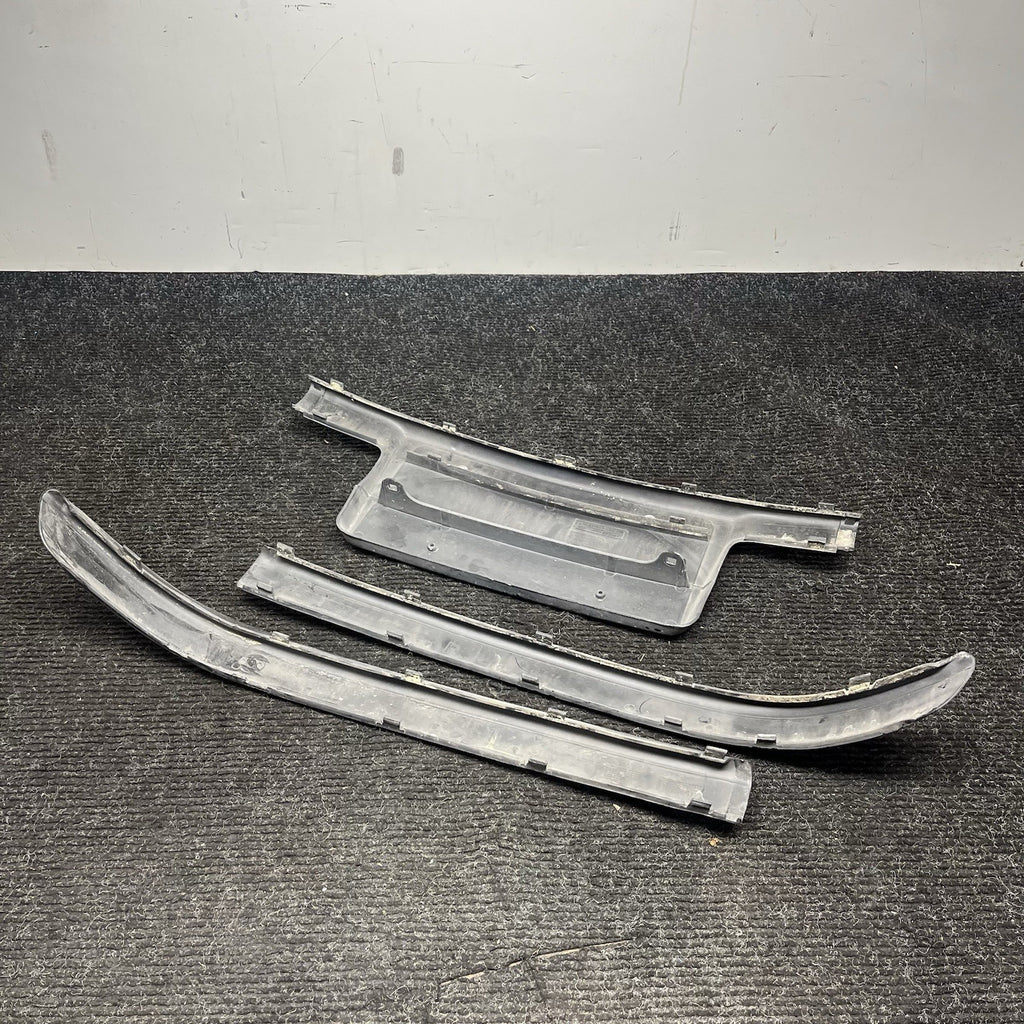 ☑️ 99-05 BMW 325i 330i 318i E46 Sedan Set Of Front Bumper Trim Molding