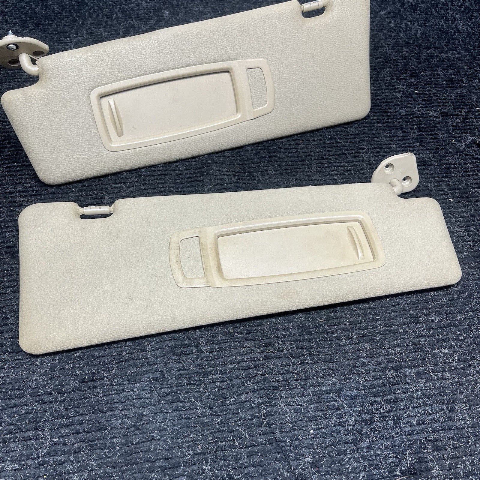 ☑️ 2007-2013 BMW E70 X5 X5M Front Left Right Interior Sun Visor Pair BEIGE OEM