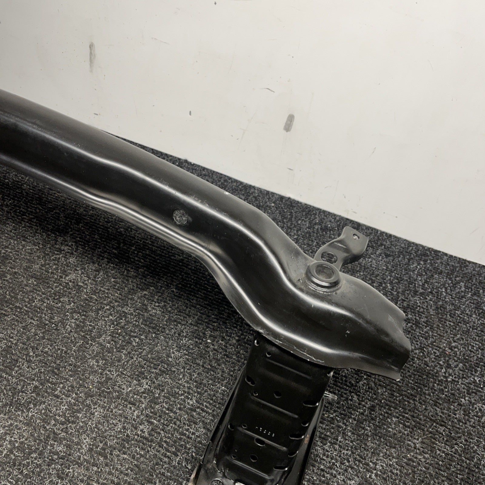 ☑️ 2011-2013 BMW X5 E70 Front Bumper Support Reinforcement Absorber Bar Beam OEM