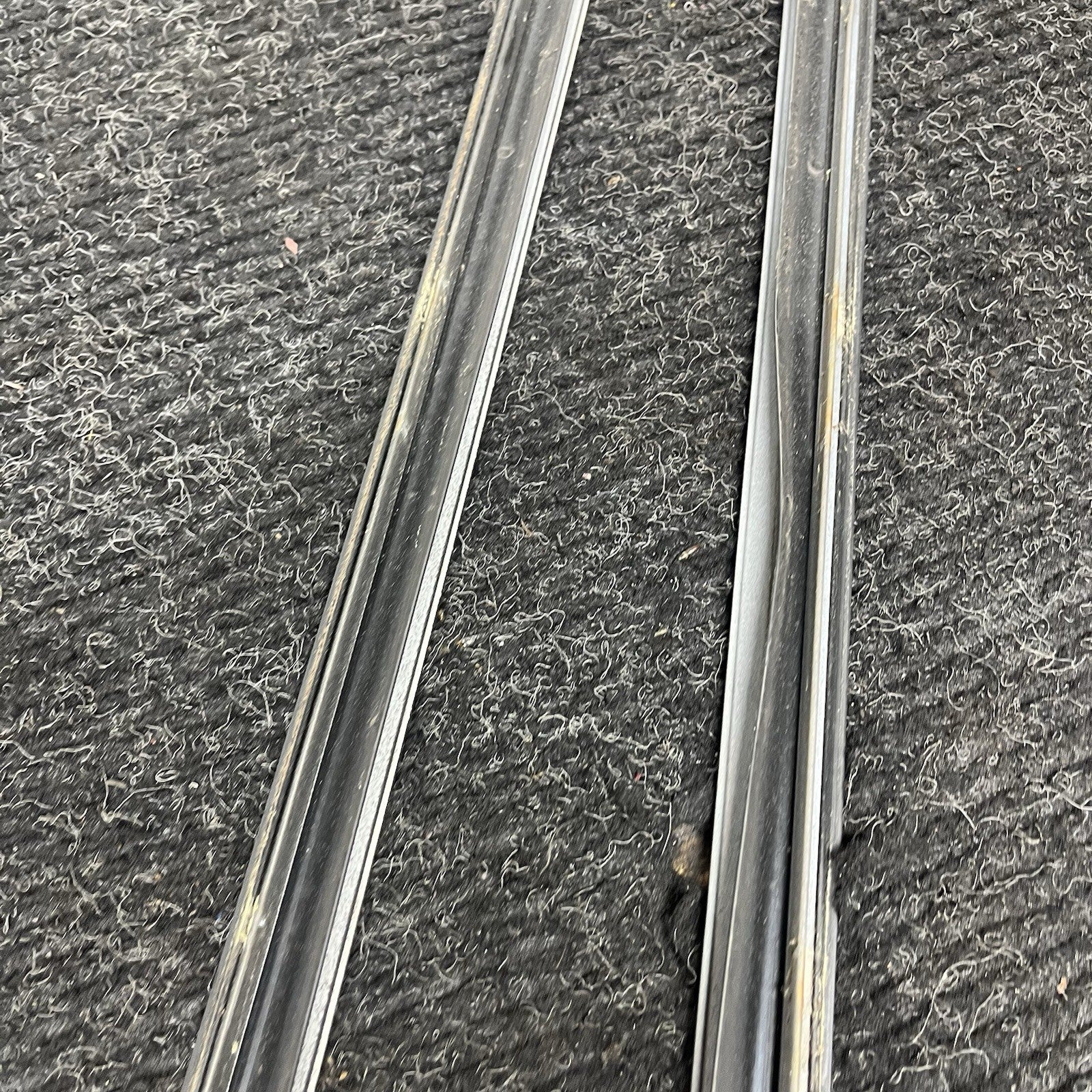 ☑️ 07-13 BMW E70 X5 Front Windshield Left & Right Trim Drip Molding  Set OEM