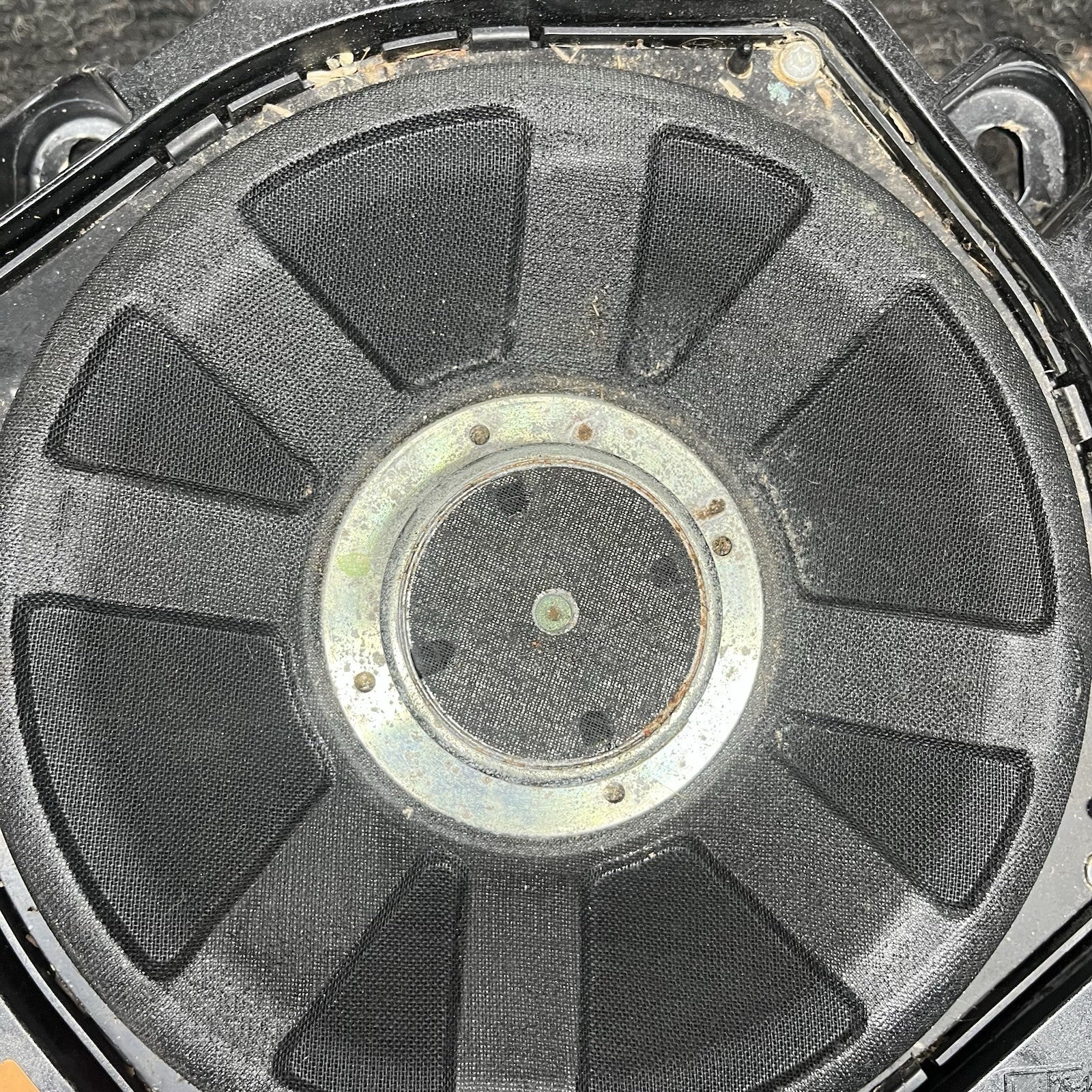 ☑️ OEM BMW E88 E92 E93 Bass Speakers Sub Subwoofer Logic 7 Harman Kardon DSP L7