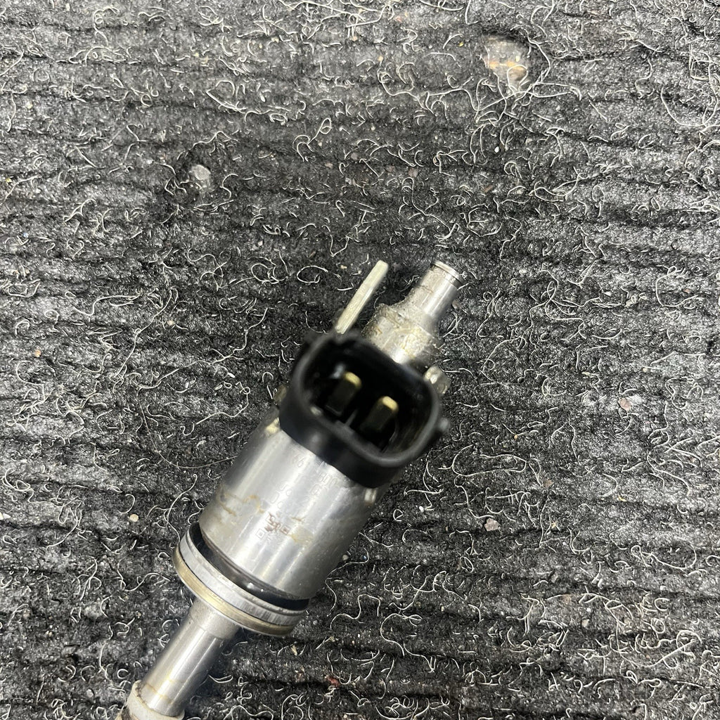 ☑️ 13-17 Scion FR-S Subaru BRZ 2.0L FA20 HIGH PRESSURE FUEL INJECTOR Genuine