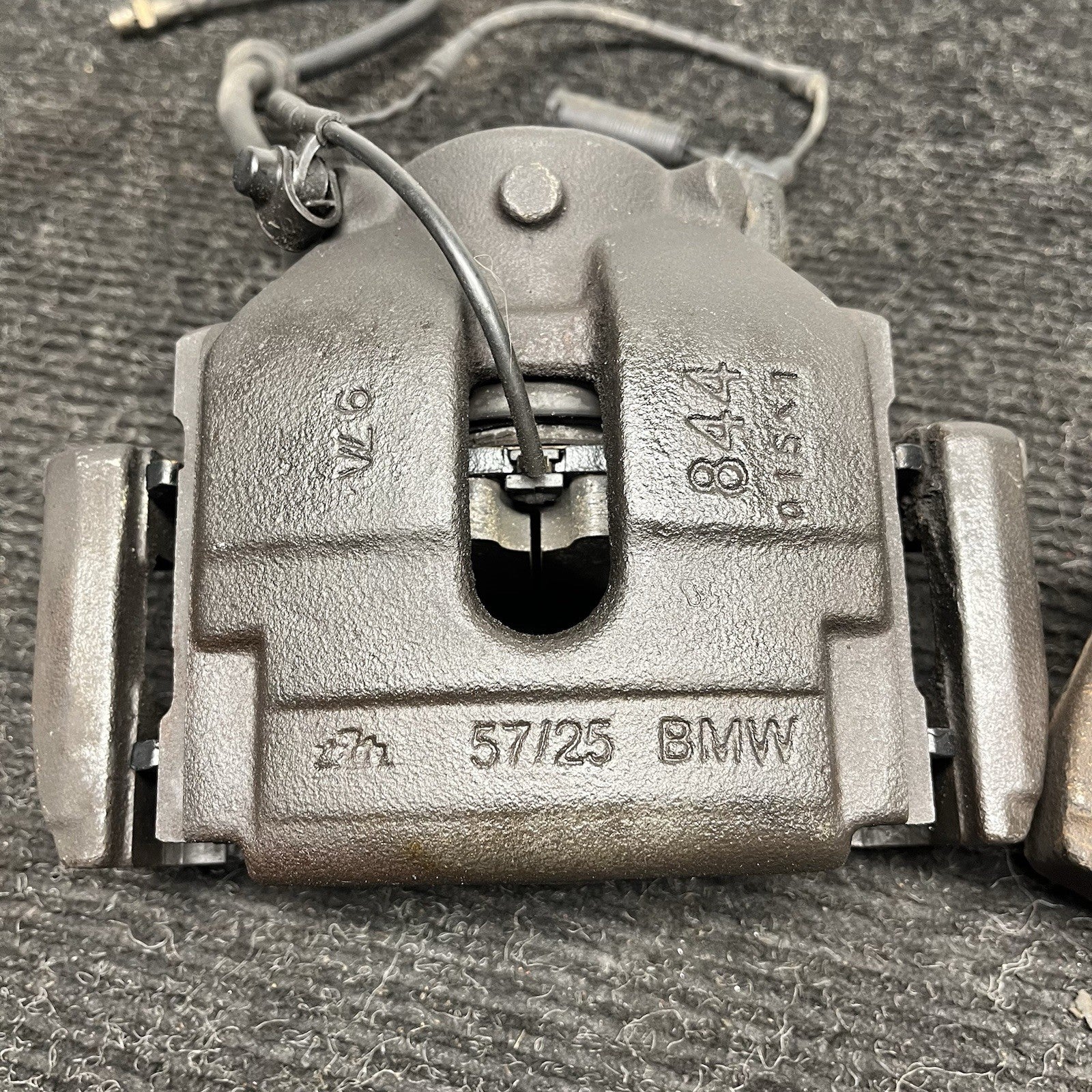☑️ 06-08 BMW E85 Z4 N52 3.0si RWD SET OF 2 FRONT LEFT & RIGHT BRAKE CALIPER OEM