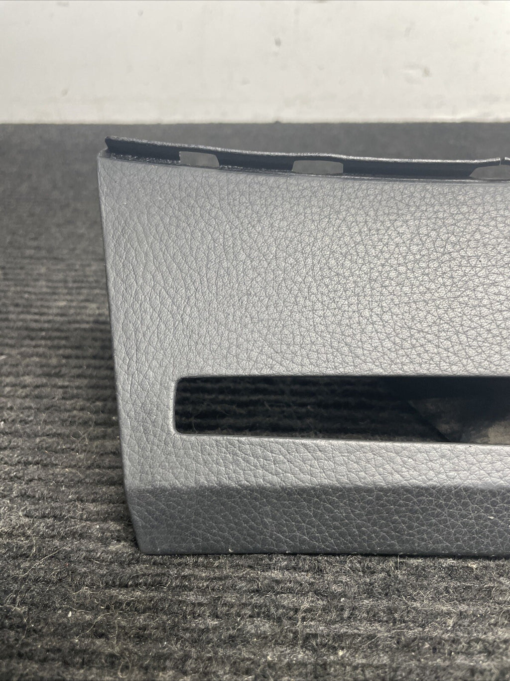 ☑️ 2006-2010 BMW M5 E60 CENTER CONSOLE UNDER PANEL TRIM OEM - 7906380