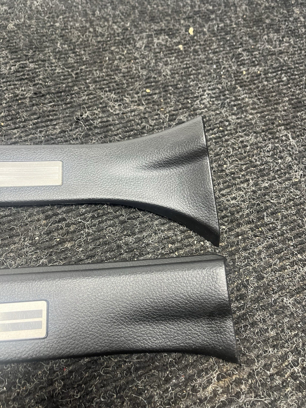 ☑️ 2015-2021 Subaru WRX STI Front Door Sill Trim Set OEM LU85