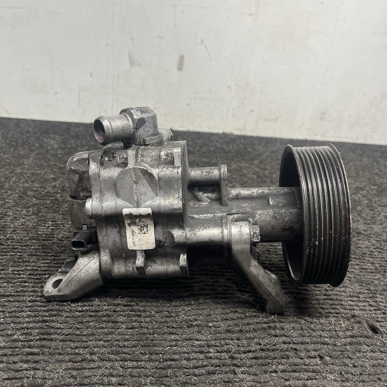☑️ 11-14 BMW E70 E71 X5 X6 35XI N55 Power Steering Hydraulic Pump Pulley OEM