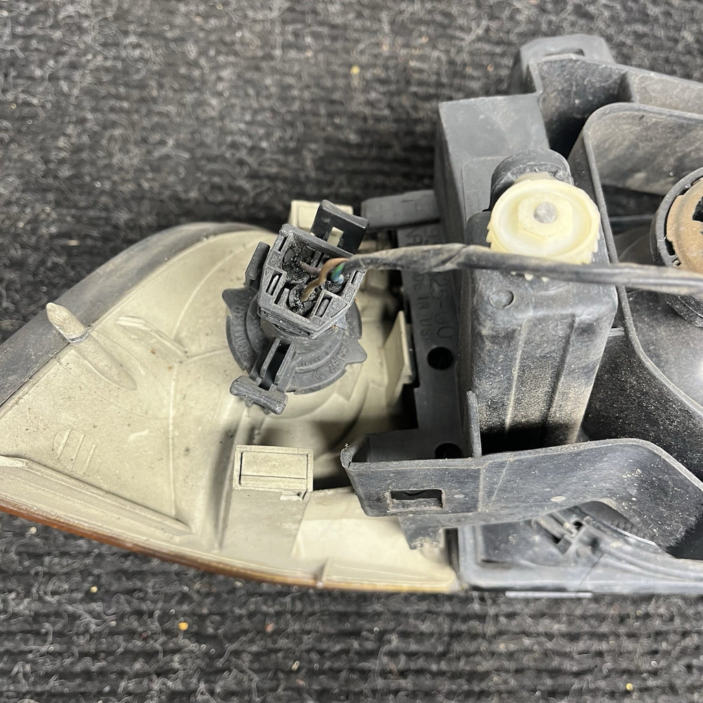 ☑️ 1992-1999 BMW 328I E36 Convertible Left Driver Side Halogen Headlight OEM