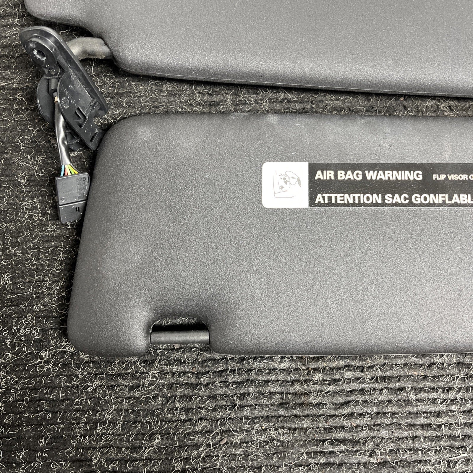 ☑️ 2003-2009 Audi A4 Interior Overhead Left Right Illuminated Sun Visor OEM Set